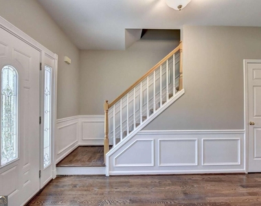 7470 Brookwood Way - Photo Thumbnail 2