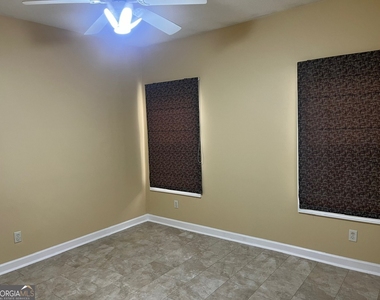 423 Cobblestone Way - Photo Thumbnail 14
