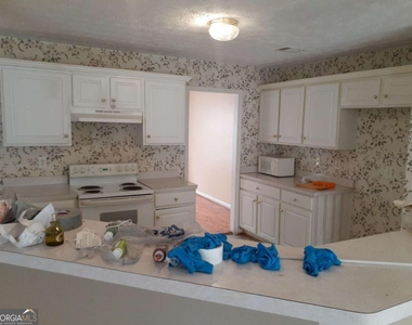 4410 Cross Lane - Photo Thumbnail 2
