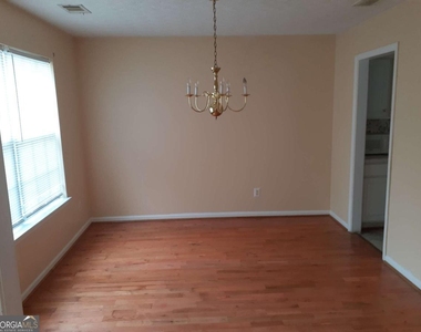 4410 Cross Lane - Photo Thumbnail 1