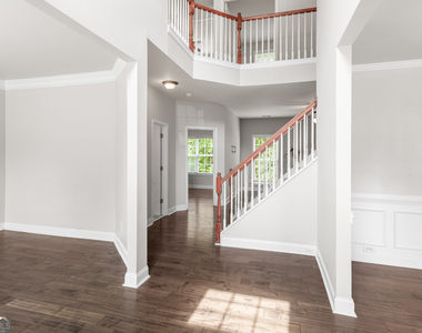 5325 Plymouth Place - Photo Thumbnail 2