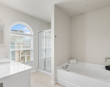 5325 Plymouth Place - Photo Thumbnail 34