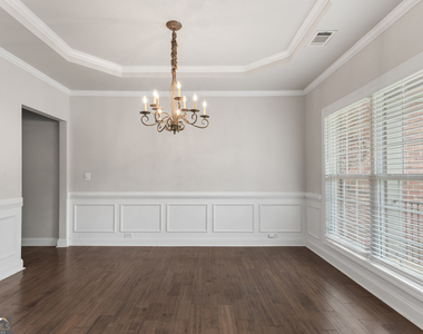 5325 Plymouth Place - Photo Thumbnail 4