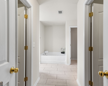 5325 Plymouth Place - Photo Thumbnail 35
