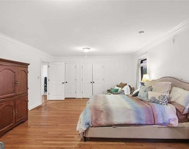 1930 Wildwood Place Ne - Photo Thumbnail 17