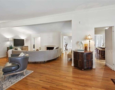1930 Wildwood Place Ne - Photo Thumbnail 6