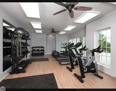 2438 Figaro Drive - Photo Thumbnail 37