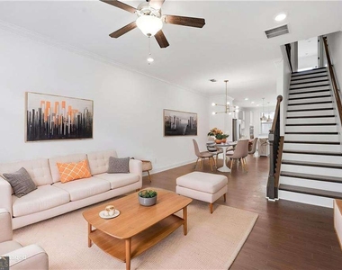 2438 Figaro Drive - Photo Thumbnail 3