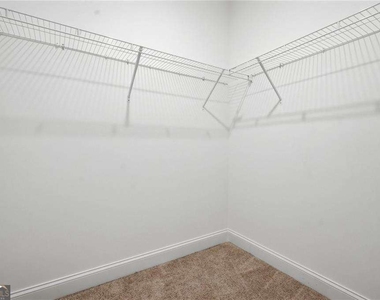2438 Figaro Drive - Photo Thumbnail 22