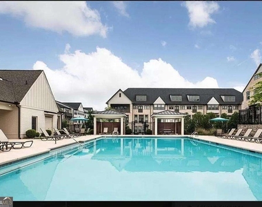 2438 Figaro Drive - Photo Thumbnail 36