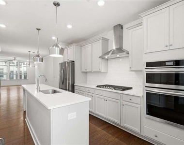 2438 Figaro Drive - Photo Thumbnail 13