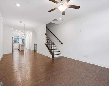 2438 Figaro Drive - Photo Thumbnail 10