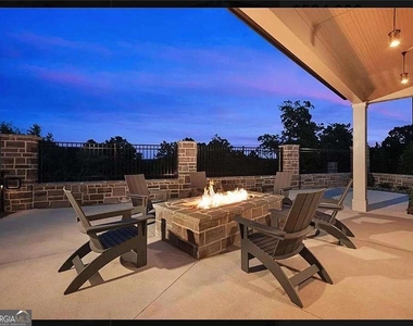 2438 Figaro Drive - Photo Thumbnail 38