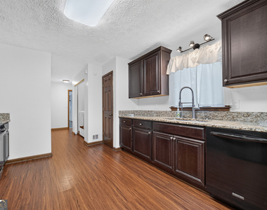 1799 Jimmy Dodd Road - Photo Thumbnail 17