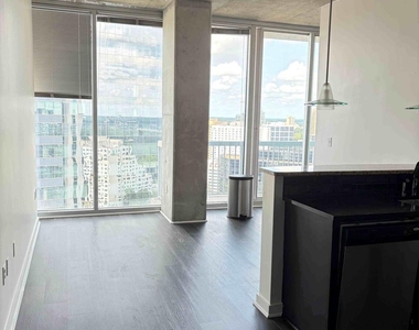 3324 Peachtree Road - Photo Thumbnail 2