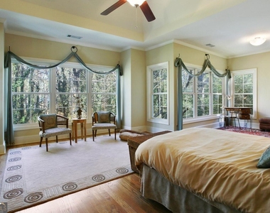 1084 Country Lane Ne - Photo Thumbnail 19