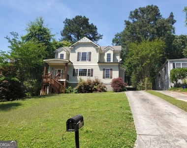1084 Country Lane Ne - Photo Thumbnail 1