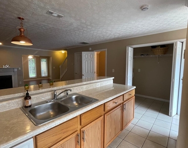 2962 Stonecrest Lane - Photo Thumbnail 1