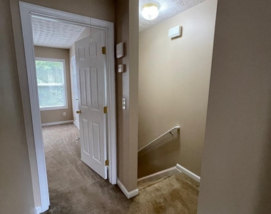 2962 Stonecrest Lane - Photo Thumbnail 14