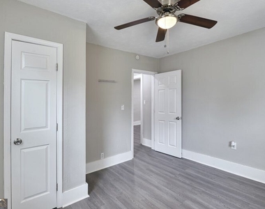 1888 Vesta Avenue - Photo Thumbnail 15