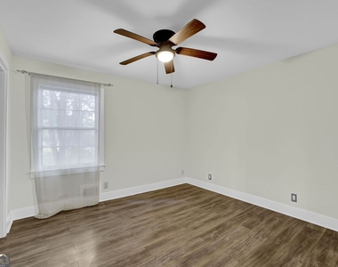2683 Ashworth Circle Sw - Photo Thumbnail 24