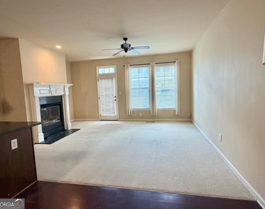 734 Grove Manor Park - Photo Thumbnail 12