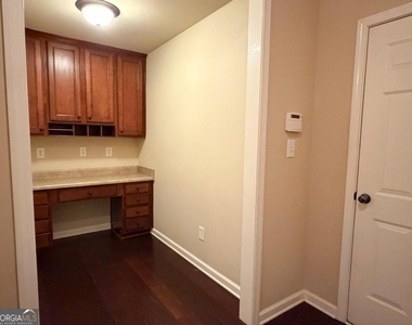 734 Grove Manor Park - Photo Thumbnail 3