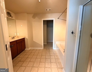 734 Grove Manor Park - Photo Thumbnail 25