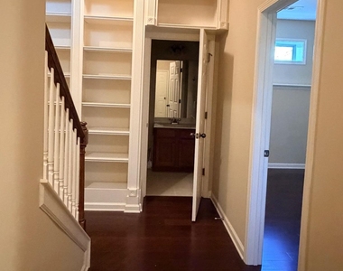 734 Grove Manor Park - Photo Thumbnail 4