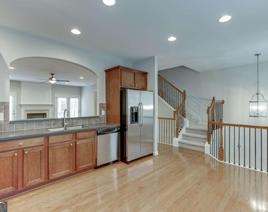 2801 Loftview Square - Photo Thumbnail 16