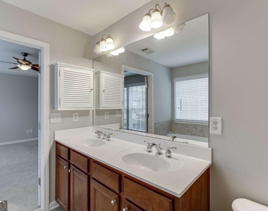 2801 Loftview Square - Photo Thumbnail 25