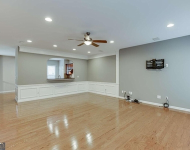 2801 Loftview Square - Photo Thumbnail 12