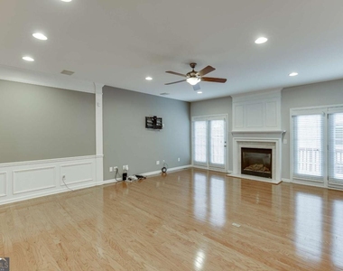 2801 Loftview Square - Photo Thumbnail 8