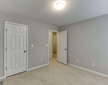 2801 Loftview Square - Photo Thumbnail 31