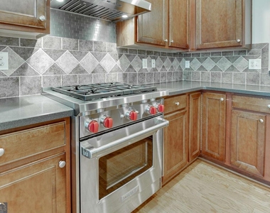 2801 Loftview Square - Photo Thumbnail 17