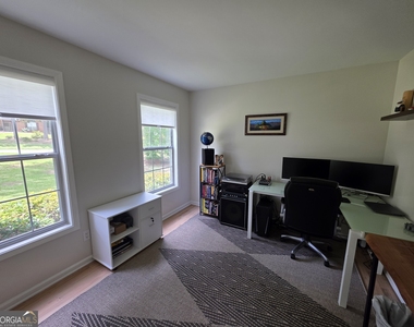 100 Bedford Forrest Drive - Photo Thumbnail 6