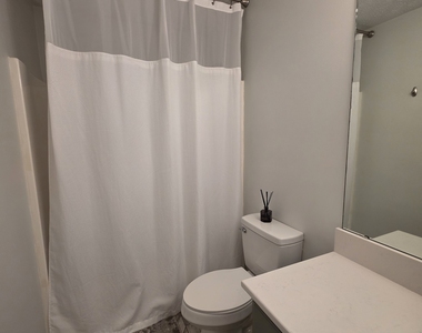 100 Bedford Forrest Drive - Photo Thumbnail 23