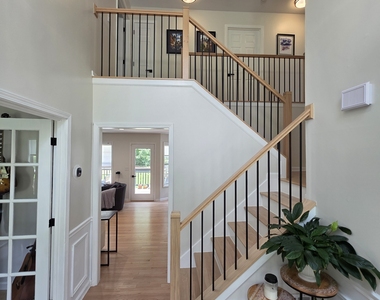 100 Bedford Forrest Drive - Photo Thumbnail 2