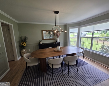 100 Bedford Forrest Drive - Photo Thumbnail 9