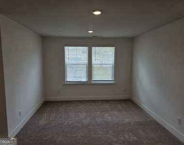 97 Andalusa Court - Photo Thumbnail 31