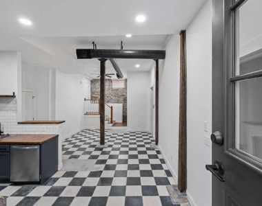 360 Ponce De Leon Avenue Ne - Photo Thumbnail 3