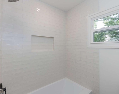 3026 Brook Drive - Photo Thumbnail 22