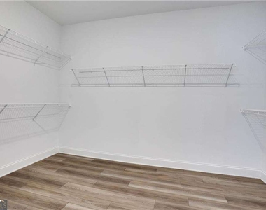 3198 Shirecrest Lane - Photo Thumbnail 29