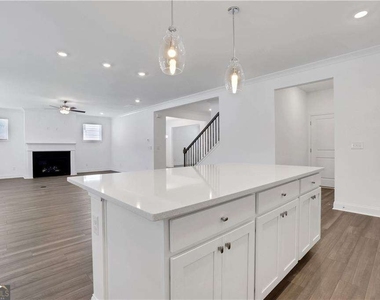 3198 Shirecrest Lane - Photo Thumbnail 18