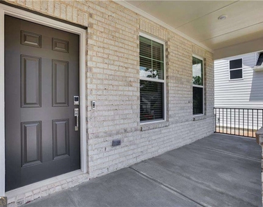 3198 Shirecrest Lane - Photo Thumbnail 3