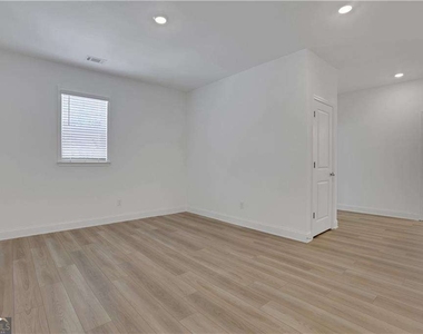 3198 Shirecrest Lane - Photo Thumbnail 20