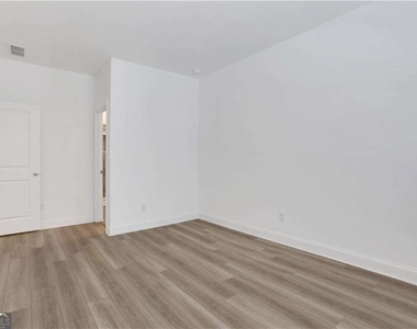 3198 Shirecrest Lane - Photo Thumbnail 37