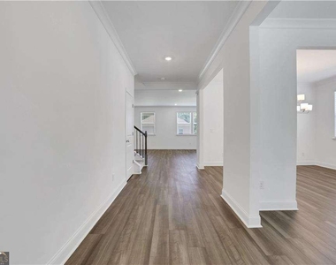 3198 Shirecrest Lane - Photo Thumbnail 4