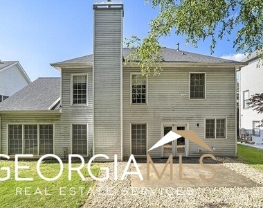 540 Oak Alley Way - Photo Thumbnail 15