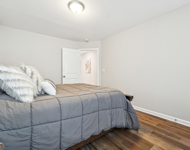 1616 Lansing Bluff Walk - Photo Thumbnail 22